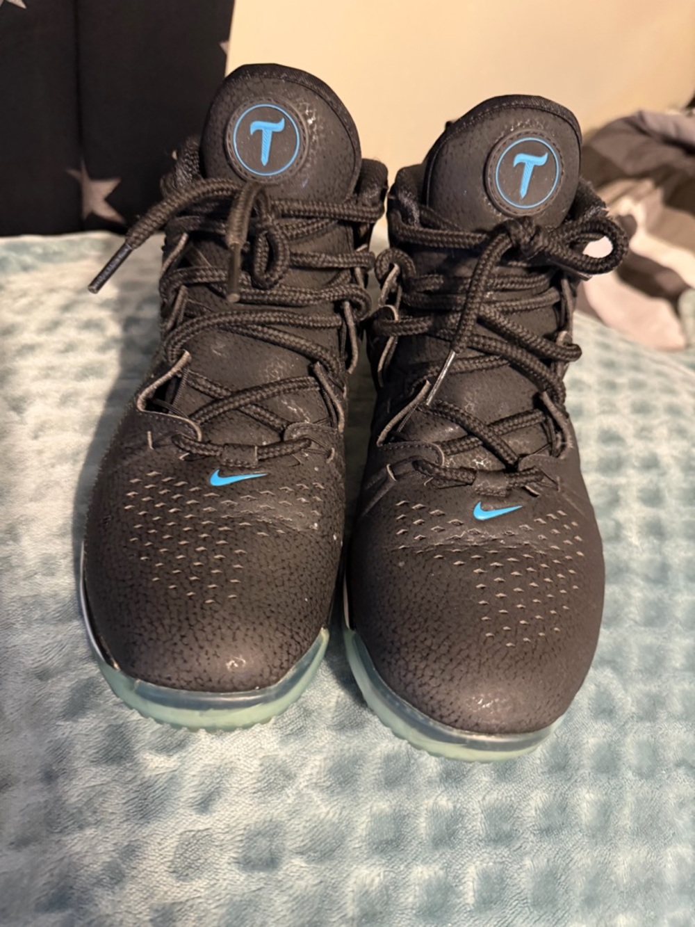 Nike Huarache 4 Lax Turf ELT Black/blue Men's Sz 8.5 Run small, fits like 8-7.5